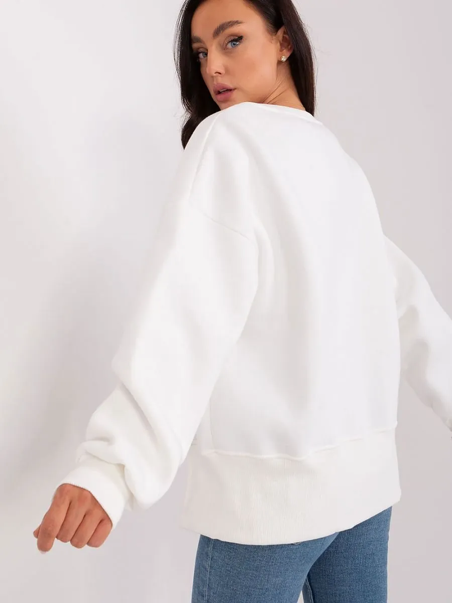 Sleek & Snug: Fashionable Everyday White Sweatshirt
